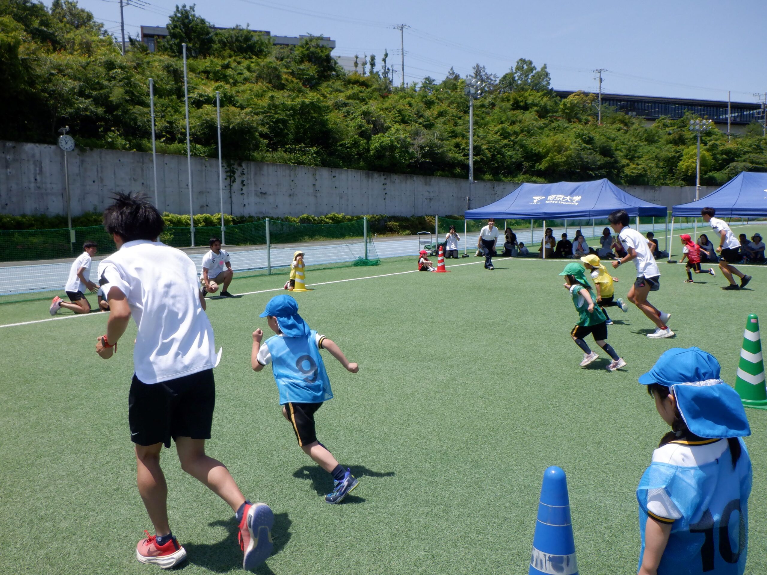 年長組かけっこ教室〜帝京大学駅伝競走部の協力〜